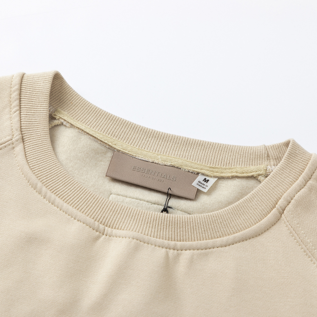 Sudadera Essentials "77"