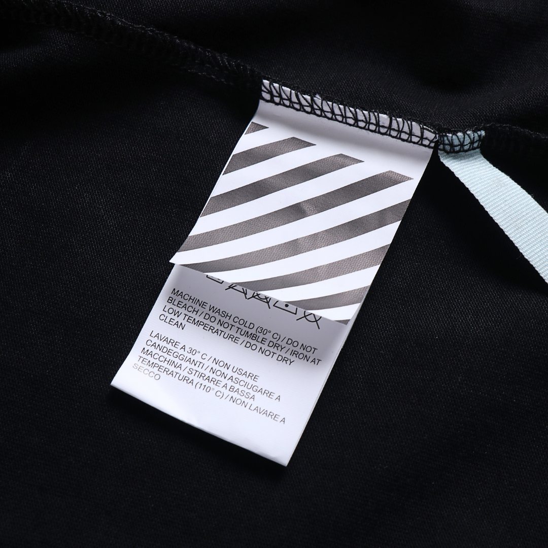 Camiseta con monograma Off