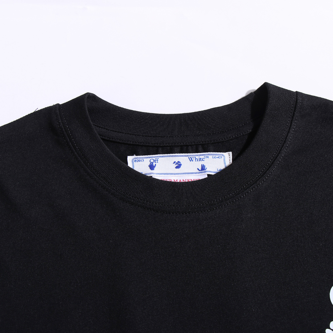 Camiseta con monograma Off