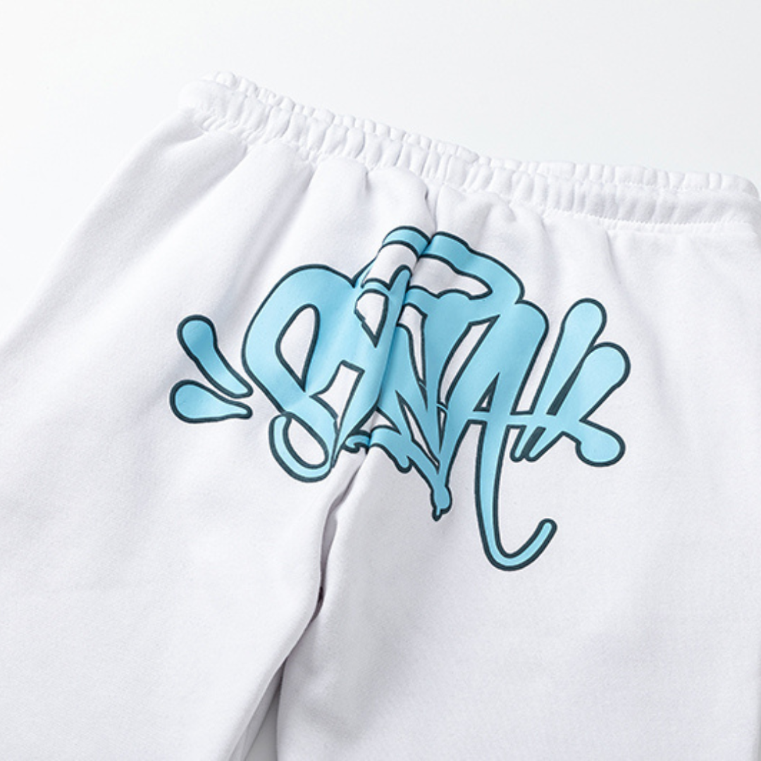 Chándal blanco y azul de Syna World