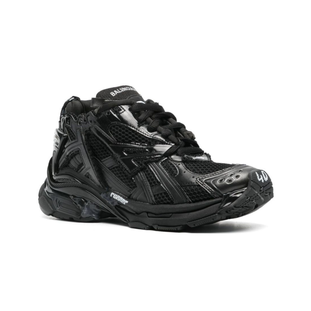 Track Runner Noir