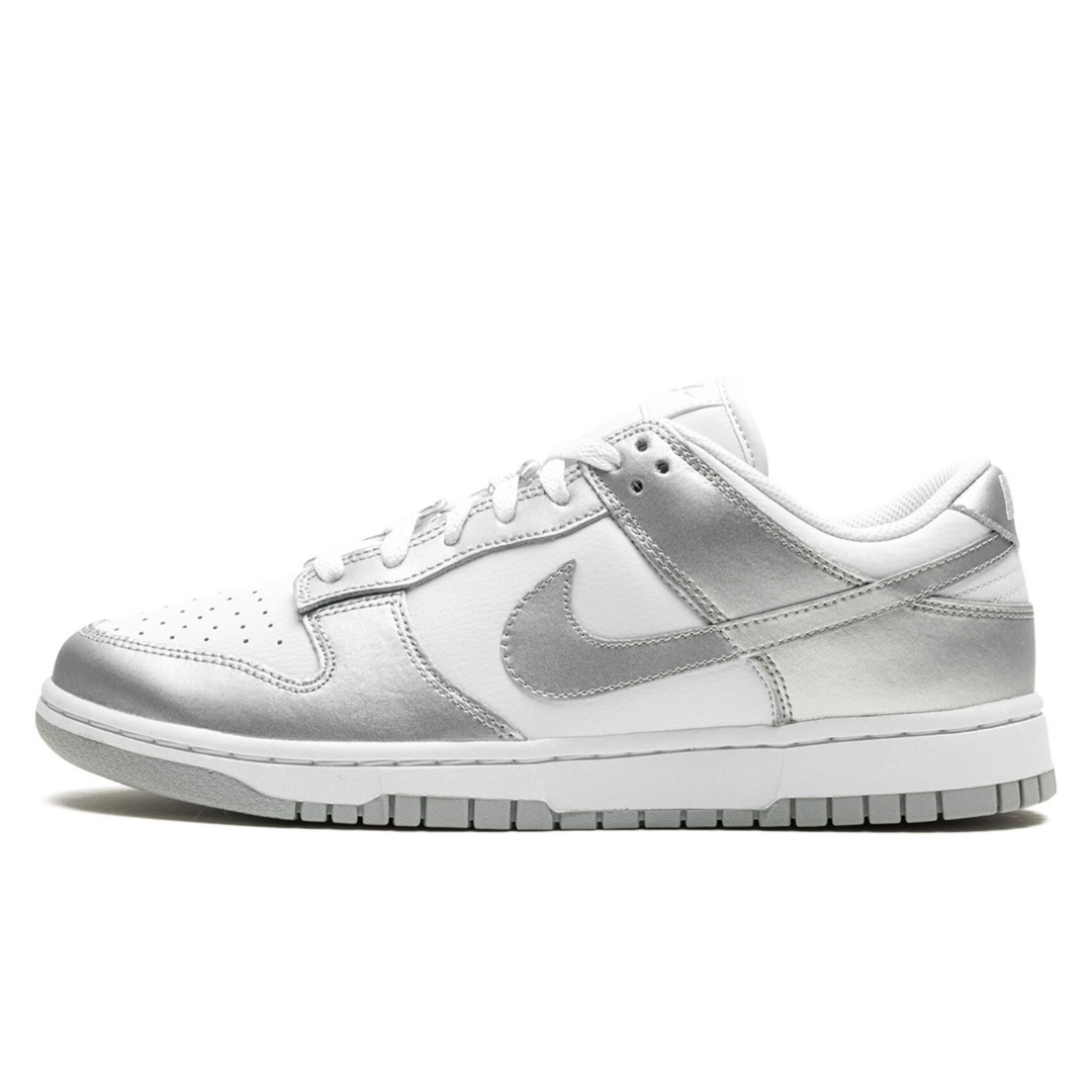 Dunk Low "Metallic Silver"