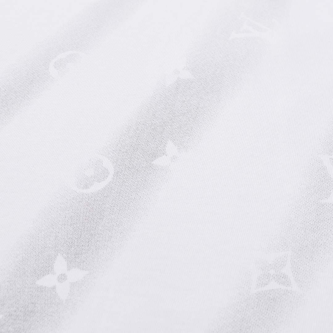 Lv T-shirt